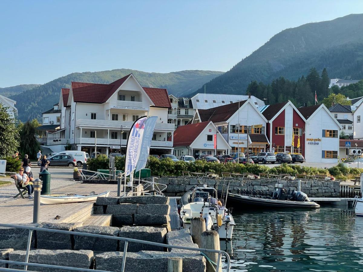 Balestrand Fjordapartments Εξωτερικό φωτογραφία