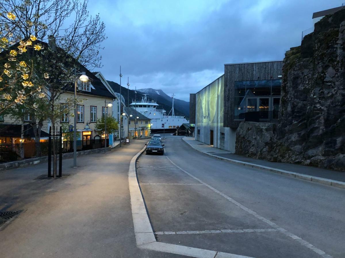 Balestrand Fjordapartments Εξωτερικό φωτογραφία